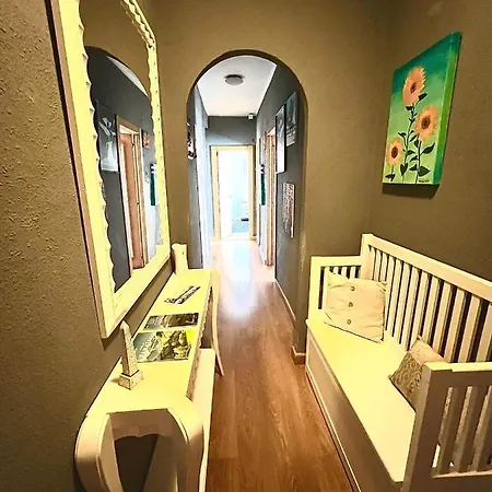 Puertu Chicu Con Plaza De Garaje Privada *