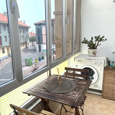 Puertu Chicu Con Plaza De Garaje Privada Llanes