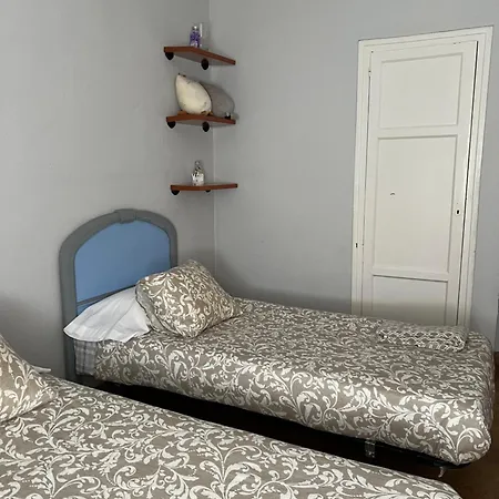 Puertu Chicu Con Plaza De Garaje Privada *