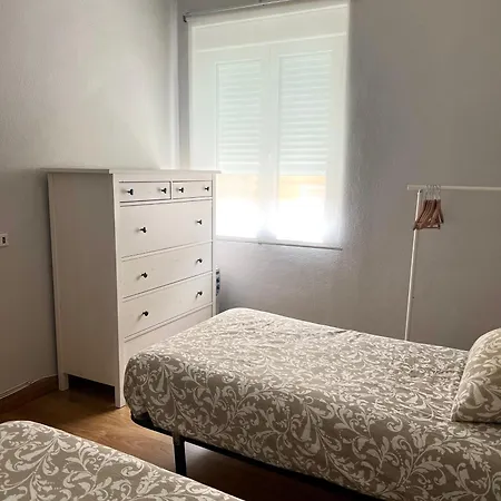 Daire Puertu Chicu Con Plaza De Garaje Privada *