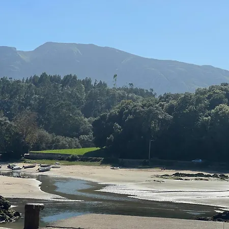 Puertu Chicu Con Plaza De Garaje Privada Llanes